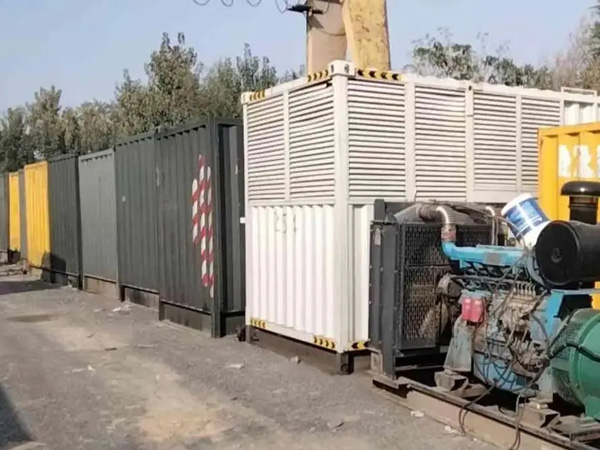四平200KW柴油发电机机组每小时油耗是多少?
